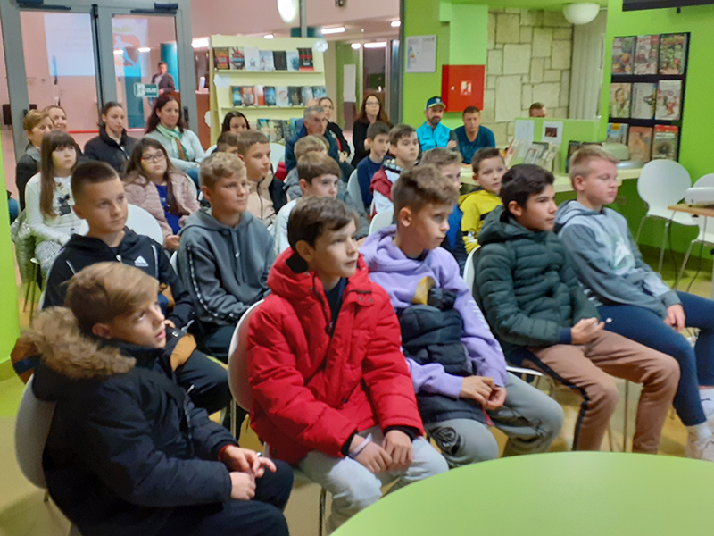 Novigrad, prehrana za mlade sporta&scaron;e,publika