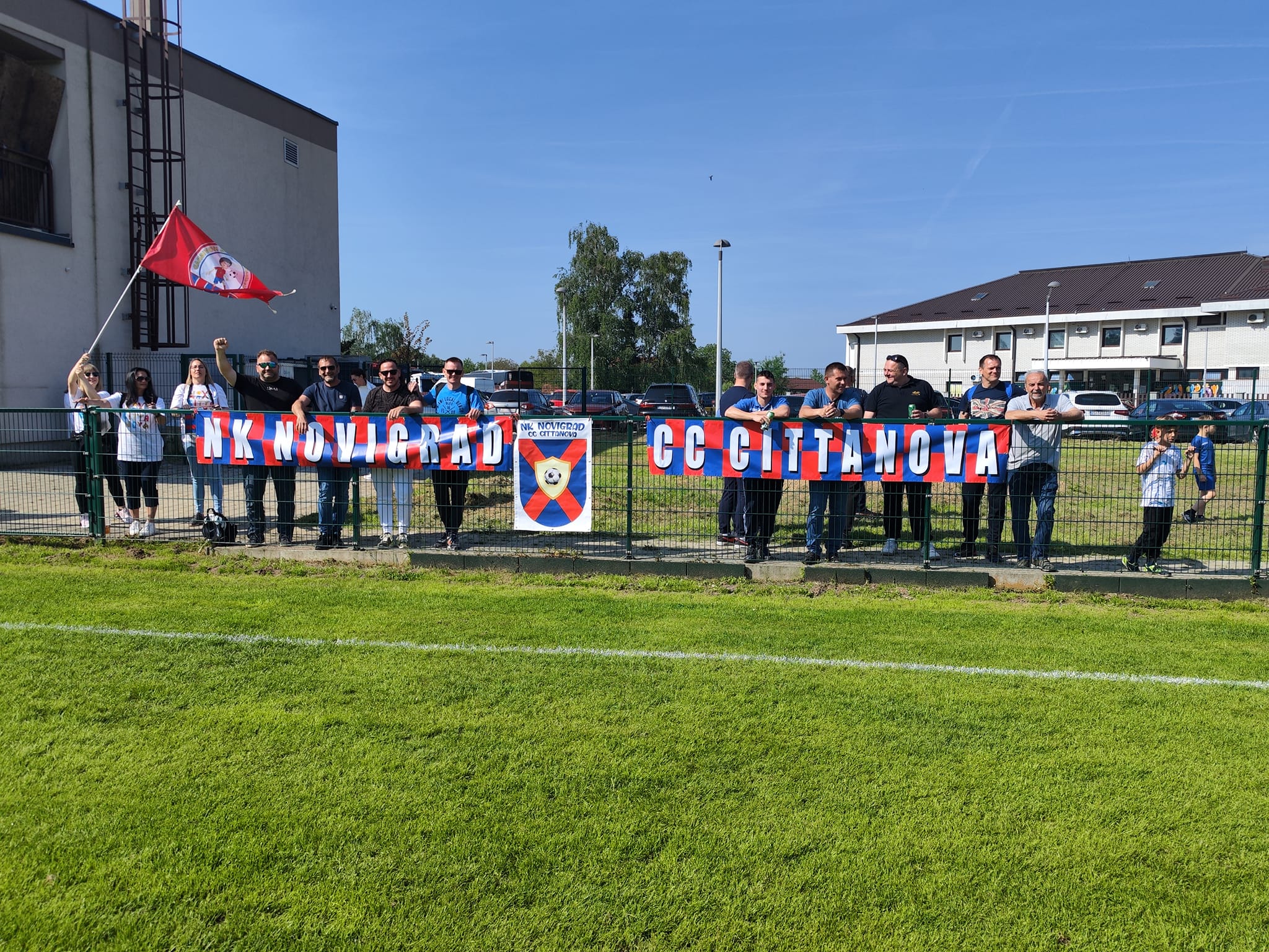 &Scaron;kola nogometa Novigrad Dajla, roditelj, navijači
