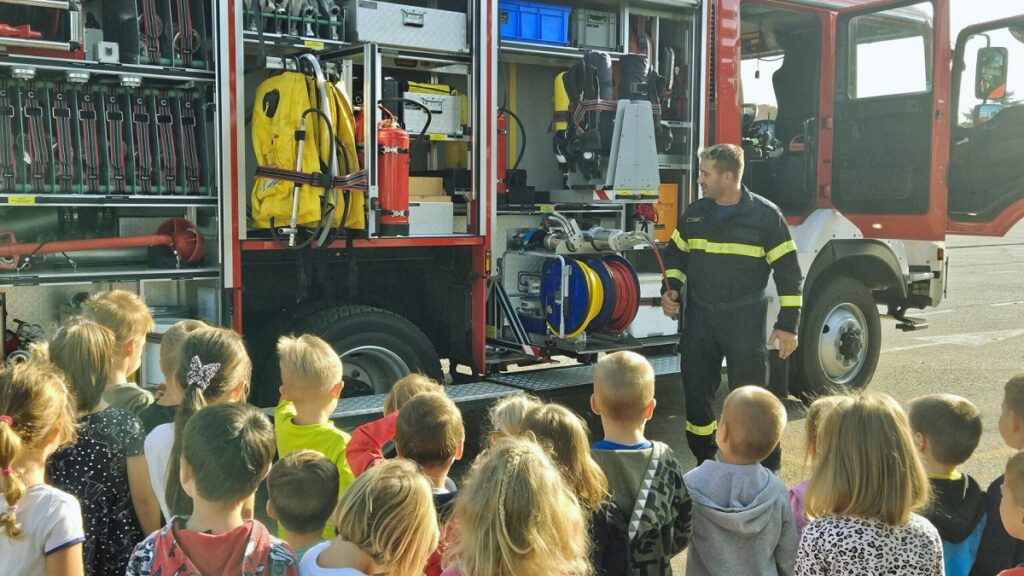 Dječji tjedan u Novigradu 2023- -vatrogasac