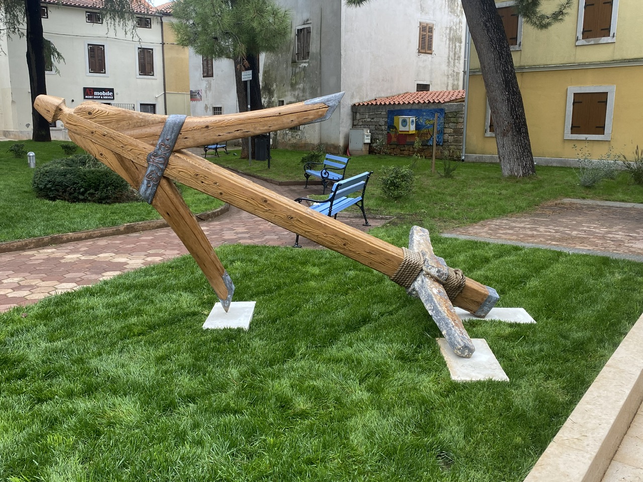 Novigrad, park, rimsko sidro-1