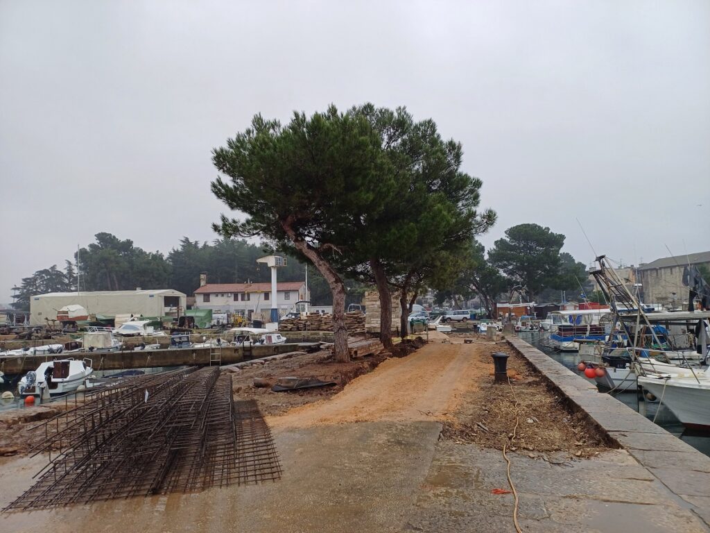 radovi-luka-Mandrač, Novigrad