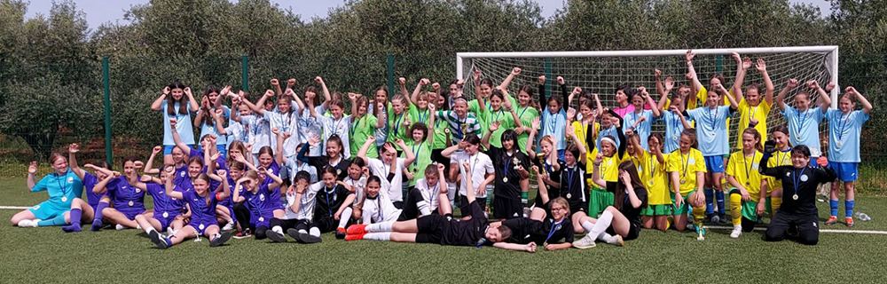 1- Novigrad cup -Lara s ostalim curama