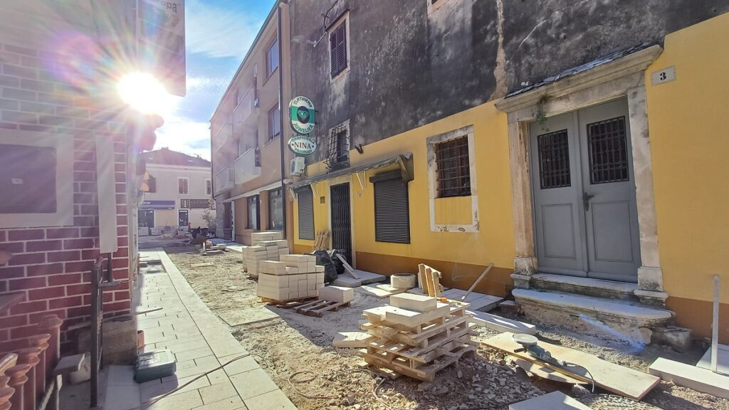 Novigrad -rekonstrukcija trga i okolice 2