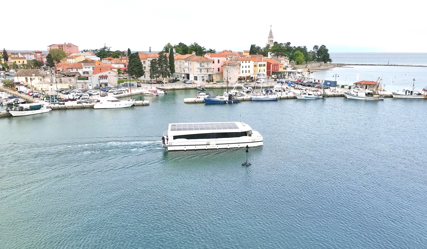 Novigrad električni Eko-katamaran, more, mandrač 1