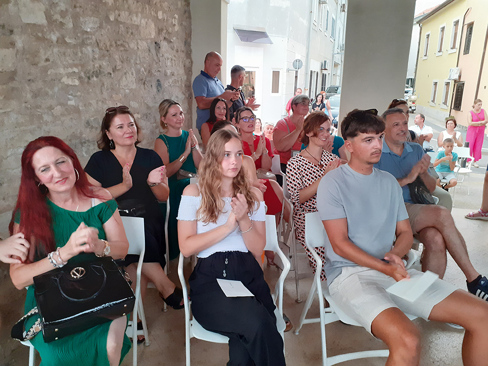 Novigrad nagrađeni srednjo&scaron;kolci 2024-, roditelji