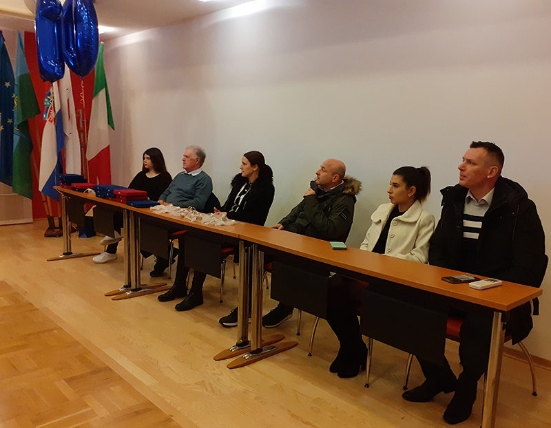 Skup&scaron;tina Erik Radin -obitelj i članovi