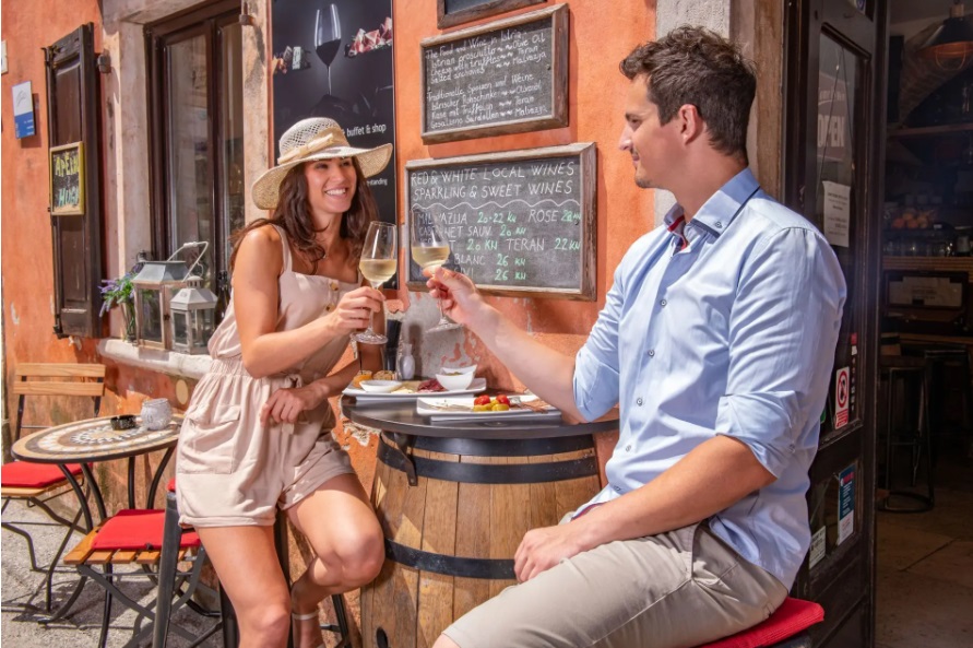 taste-town2, Vino u Novigradu