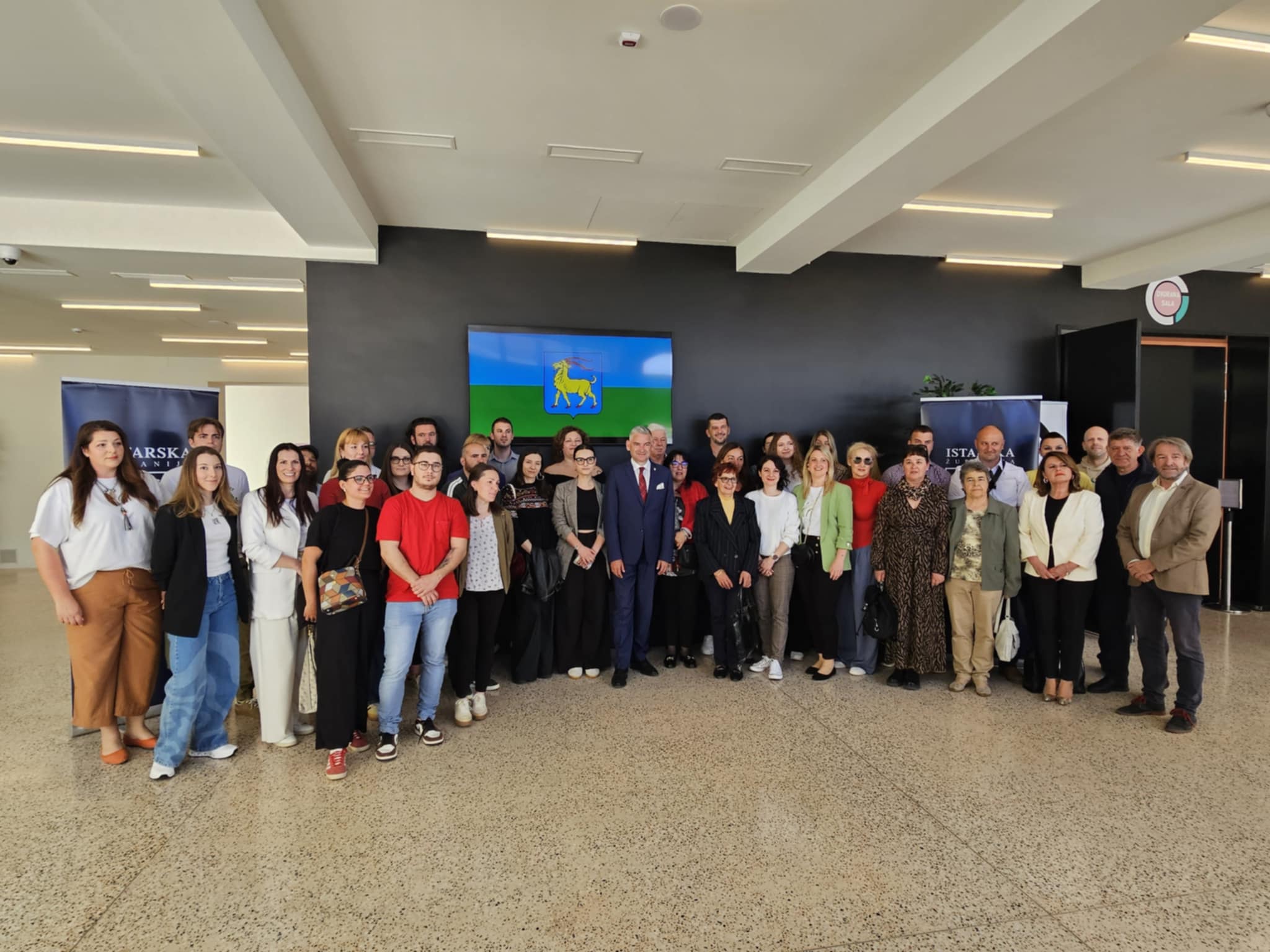 5620070d-c66b-4ad7-ac5a-588f4d1b007b