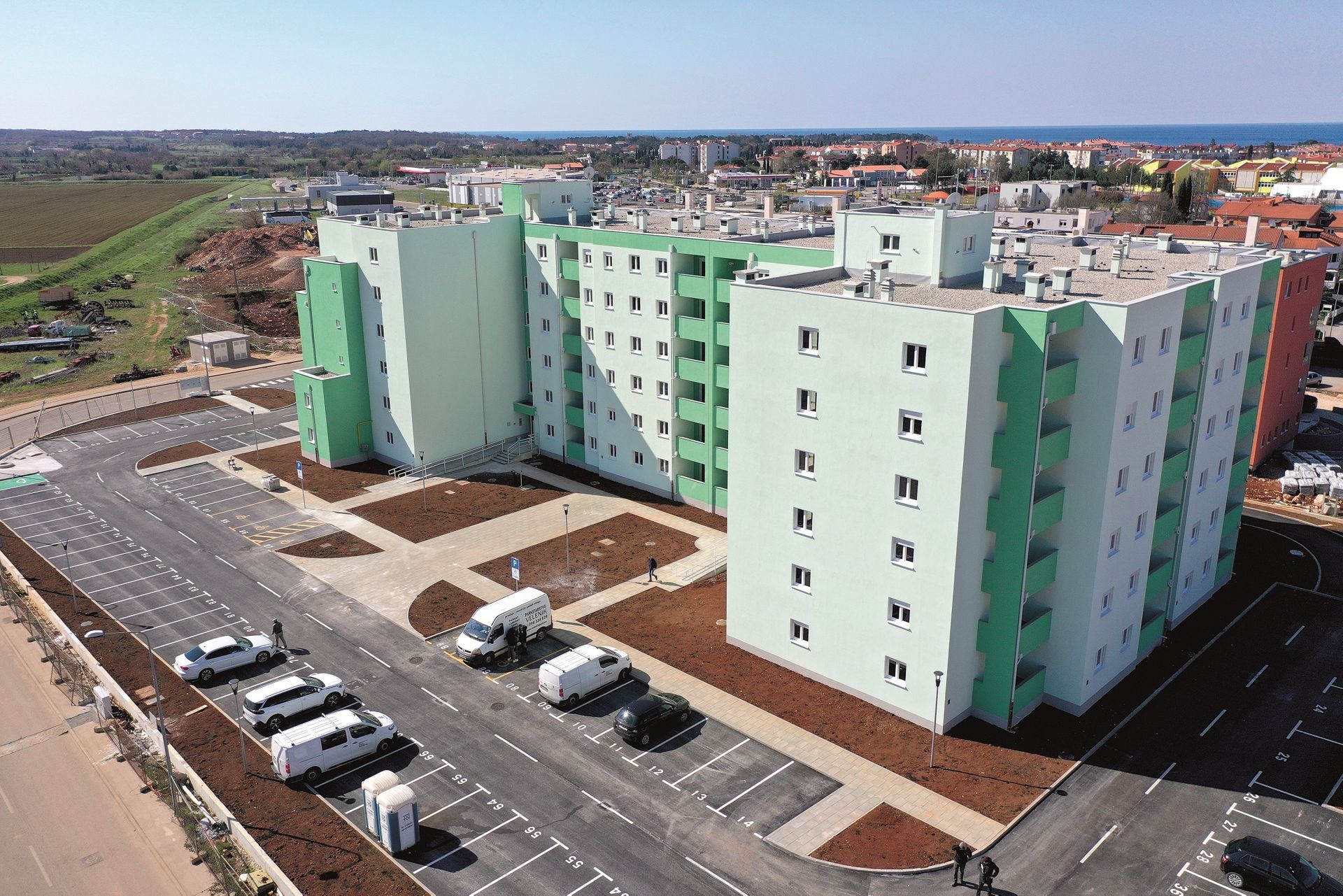 POS4 Umag, stanovi za liječnike, zgrada