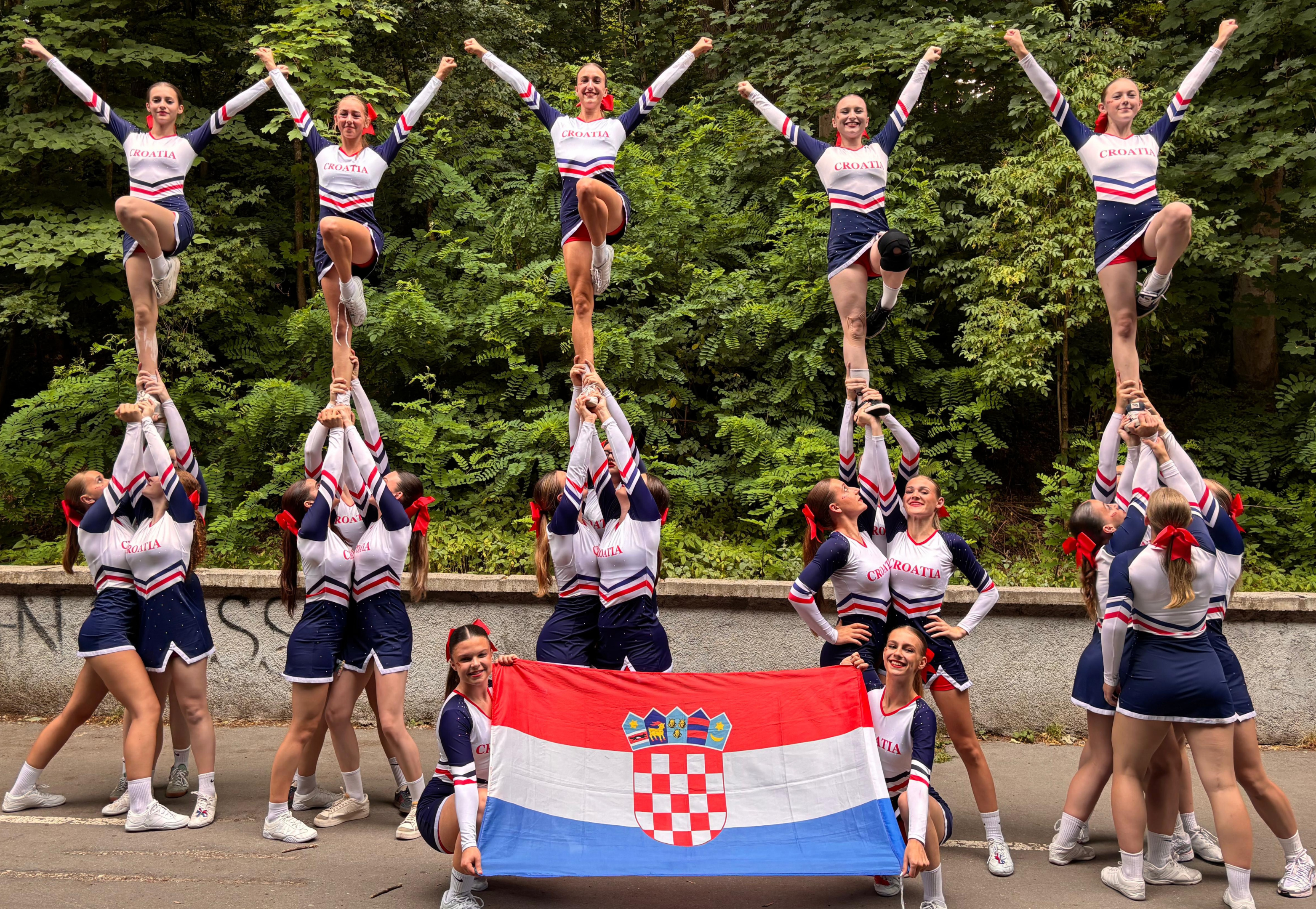 PRVENSTVO Cheer2