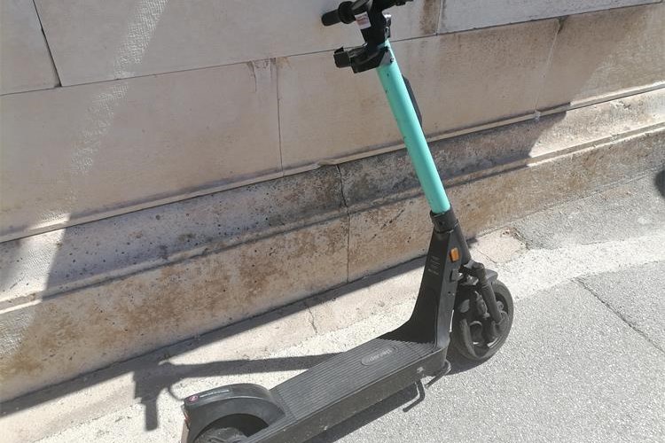 električni romobil