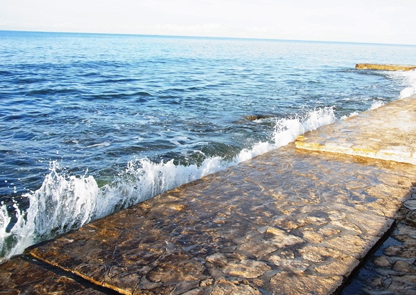 valovi, more, obala (Novigrad)